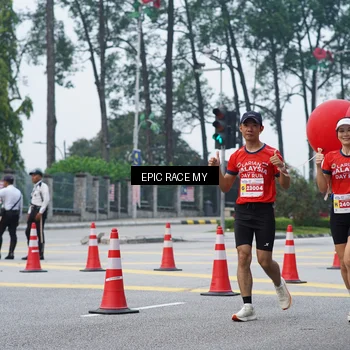 Runner Photo 7052475