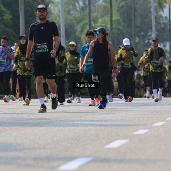 Runner Photo 7052482