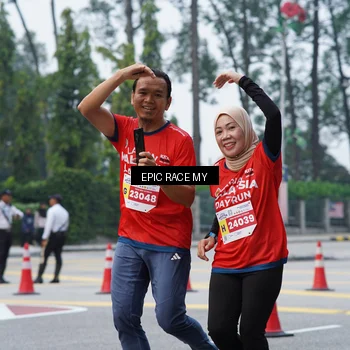 Runner Photo 7052503