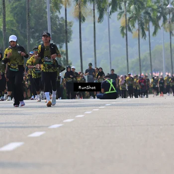 Runner Photo 7052518