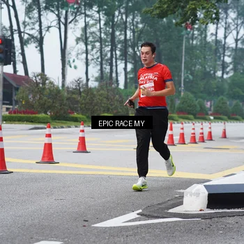 Runner Photo 7052539