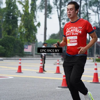Runner Photo 7052543
