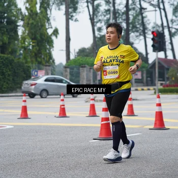 Runner Photo 7052546