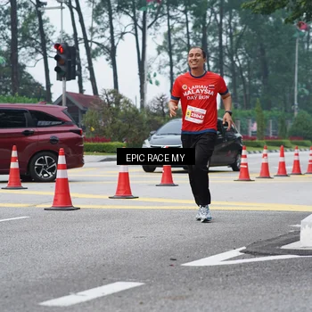 Runner Photo 7052555