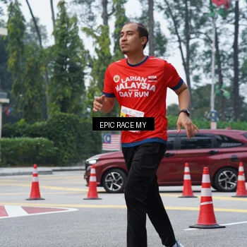 Runner Photo 7052557