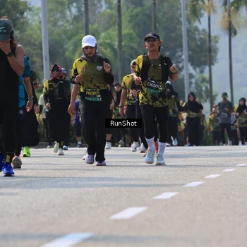 Runner Photo 7052568