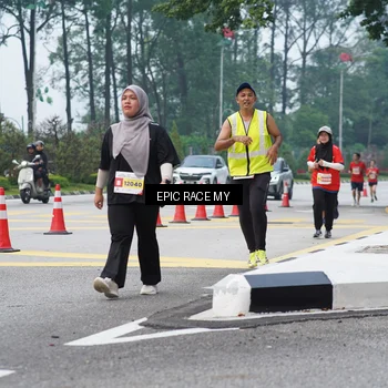 Runner Photo 7052591
