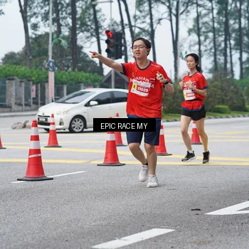 Runner Photo 7052604