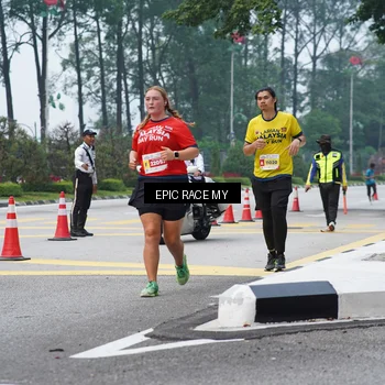 Runner Photo 7052612