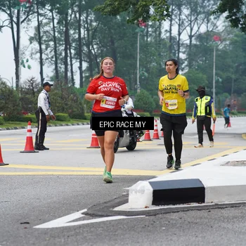 Runner Photo 7052615