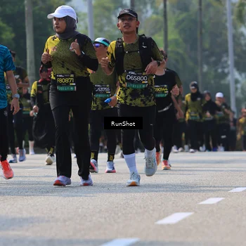Runner Photo 7052617