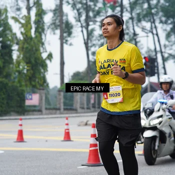 Runner Photo 7052625