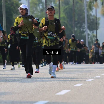 Runner Photo 7052626