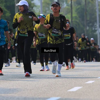 Runner Photo 7052628