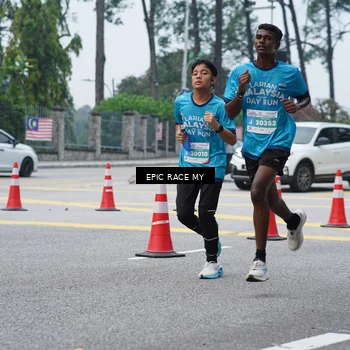 Runner Photo 7052644