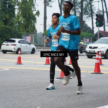 Runner Photo 7052646