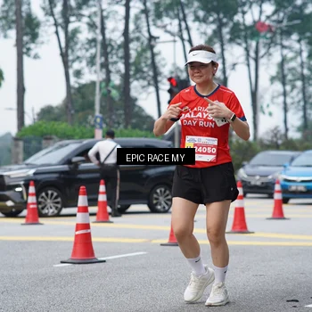 Runner Photo 7052674