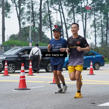 Runner Photo 7052686