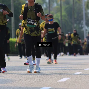 Runner Photo 7052688