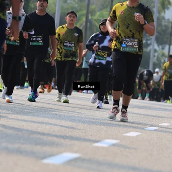 Runner Photo 7052705