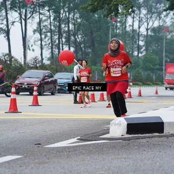 Runner Photo 7052763