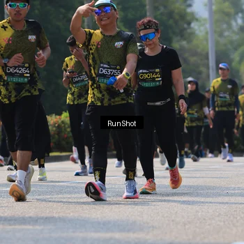 Runner Photo 7052811