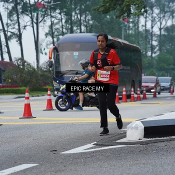 Runner Photo 7052815