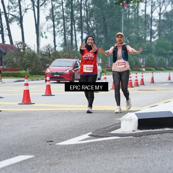 Runner Photo 7052859