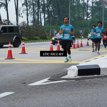 Runner Photo 7052892