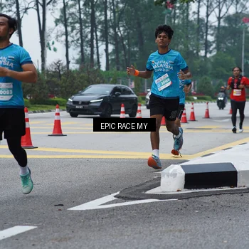 Runner Photo 7052897