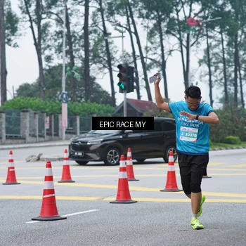 Runner Photo 7052924