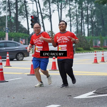 Runner Photo 7052938