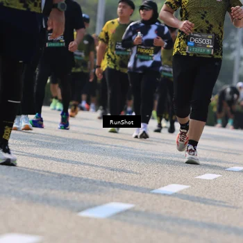 Runner Photo 7052956