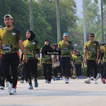 Runner Photo 7052963