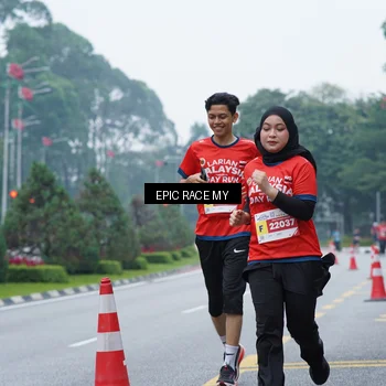 Runner Photo 7052978