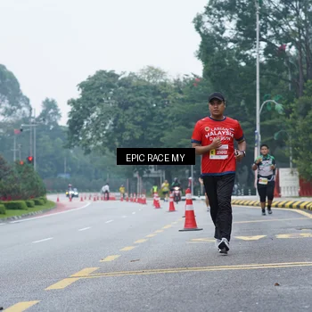 Runner Photo 7052986
