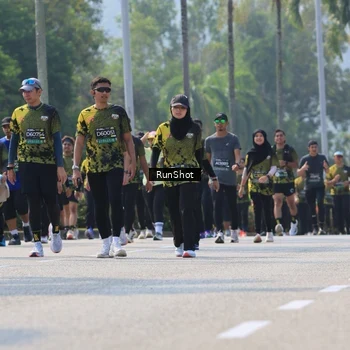 Runner Photo 7052990