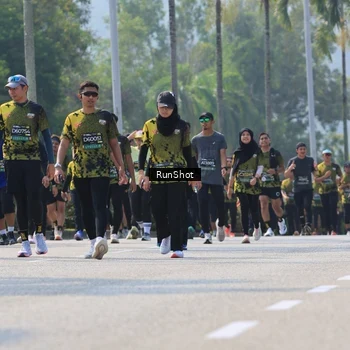 Runner Photo 7052998