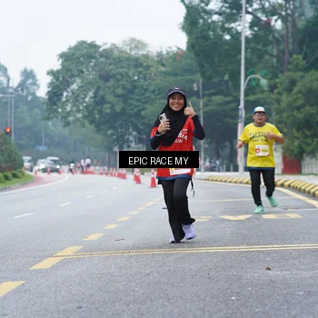 Runner Photo 7053002