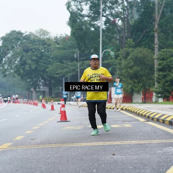 Runner Photo 7053003