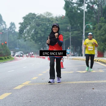 Runner Photo 7053004