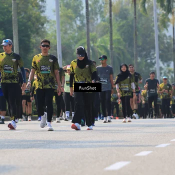 Runner Photo 7053019