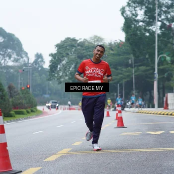 Runner Photo 7053020