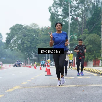 Runner Photo 7053040