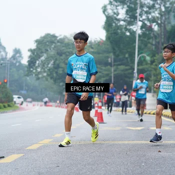 Runner Photo 7053045