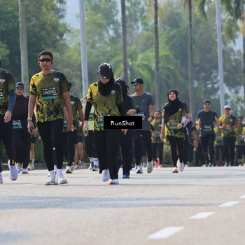 Runner Photo 7053058