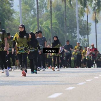 Runner Photo 7053066