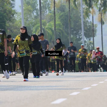 Runner Photo 7053082