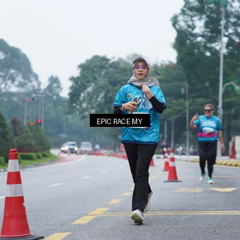 Runner Photo 7053083