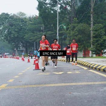 Runner Photo 7053099
